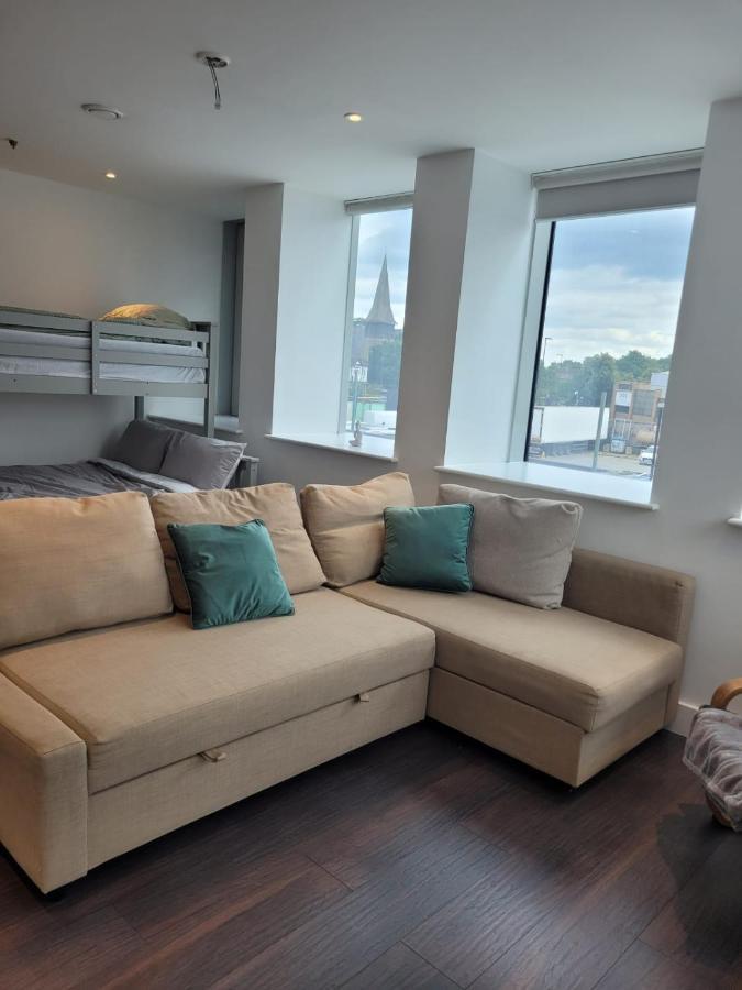 Апартаменты 2Br Chic London Sleep 9 Bp7 Экстерьер фото